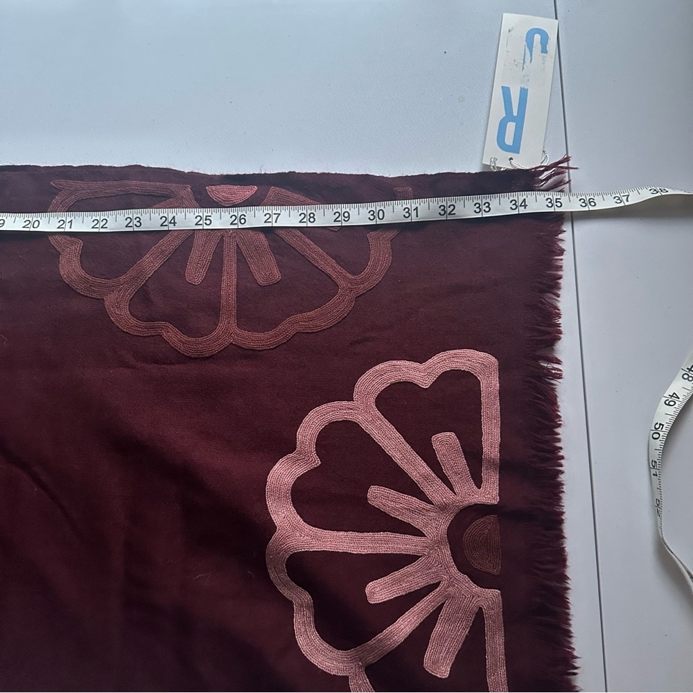 Judy Ross Burgundy Pink Hand Embroidered 100% Wool Scarf NWT - Picture 5 of 7